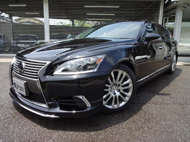 レクサス　LS460ロングエグゼクティブPKG4人乗り